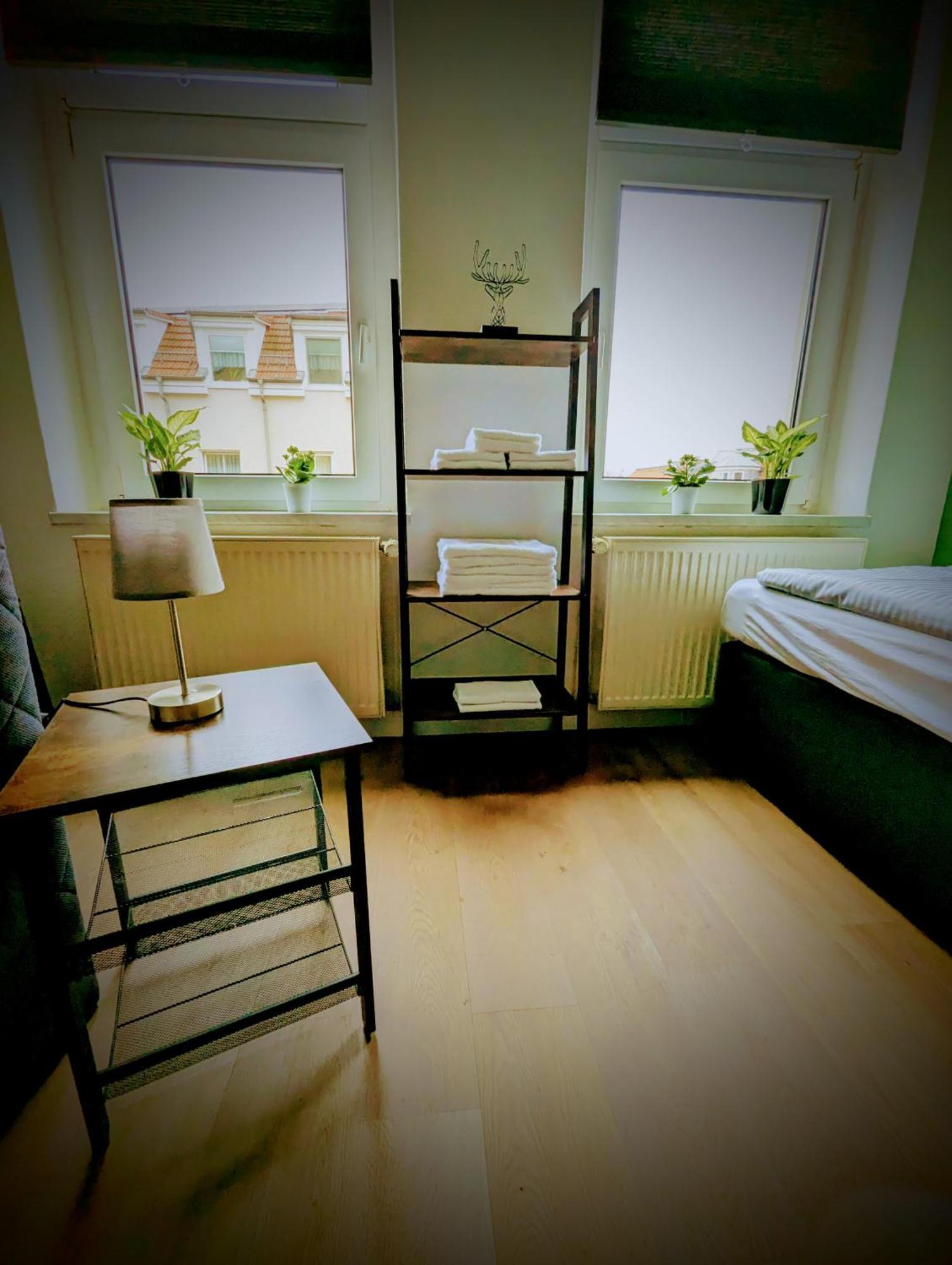 Sali-Homes Boarding Haus Monteur-Wohnungen Balkon Vollkueche Autobahnaehe Markranstaedt Room photo